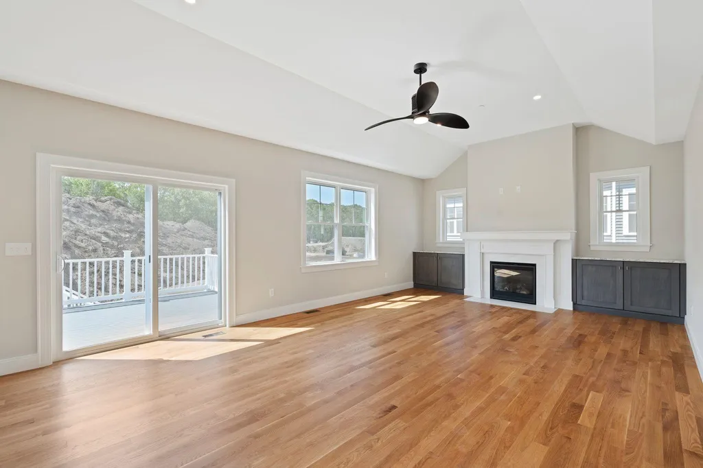 89 Sage Lane Portsmouth NH 03801
