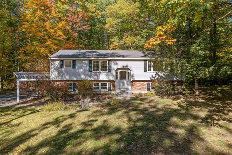 15 Vere Royce Road Tuftonboro NH 03850