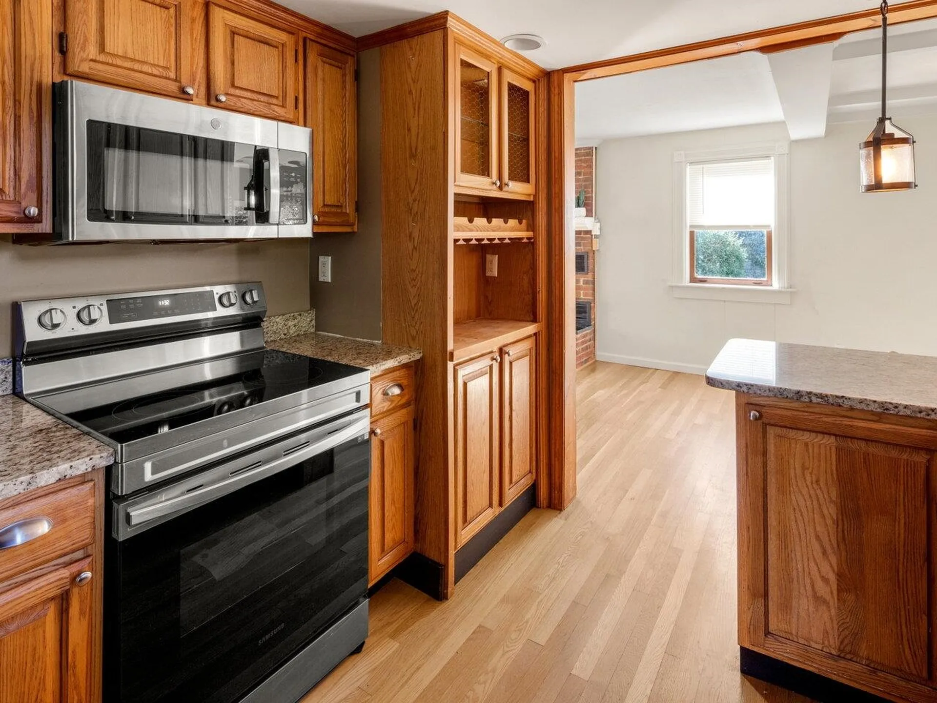 905 Pine Street Burlington VT 05401
