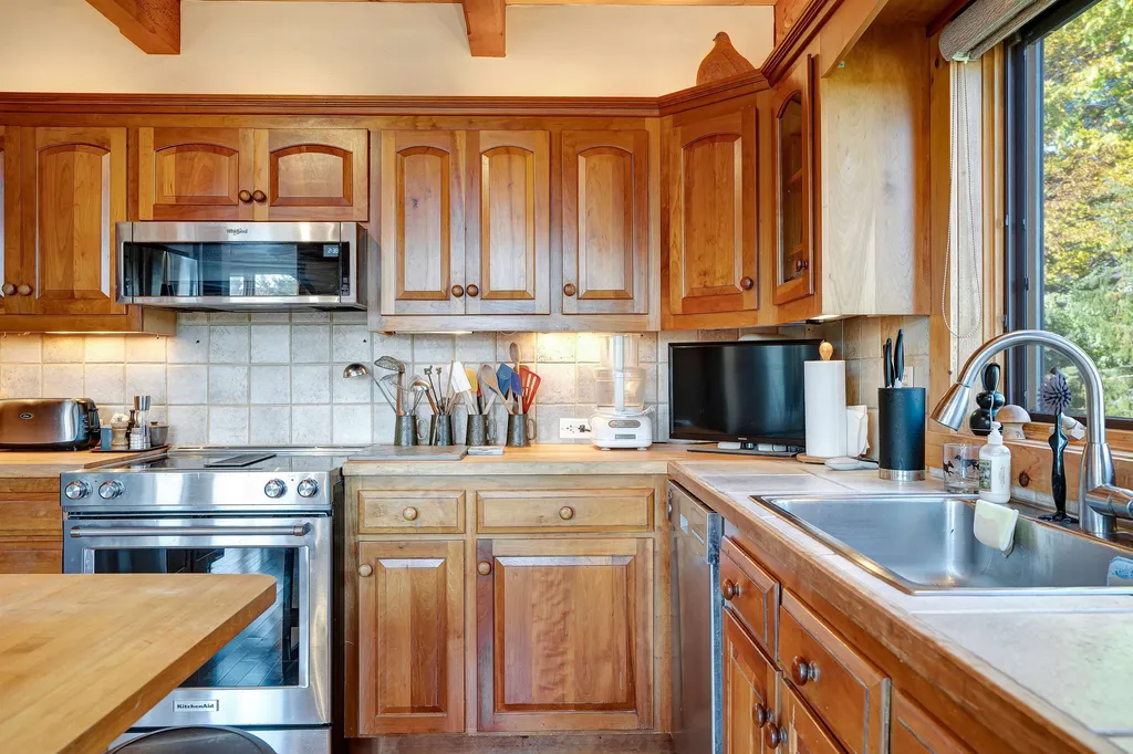 178 Willow Brook Road Woodstock VT 05091-3734