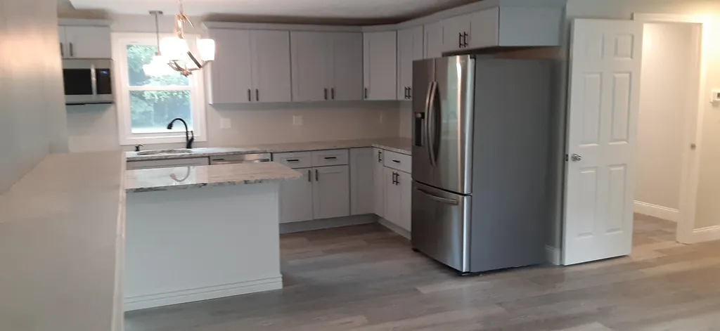 14 Rega Avenue Hudson NH 03051