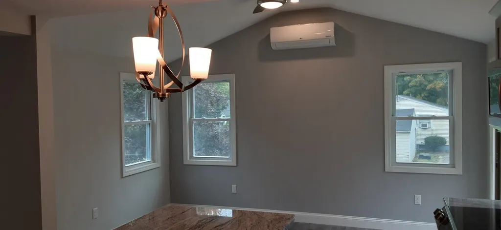 14 Rega Avenue Hudson NH 03051