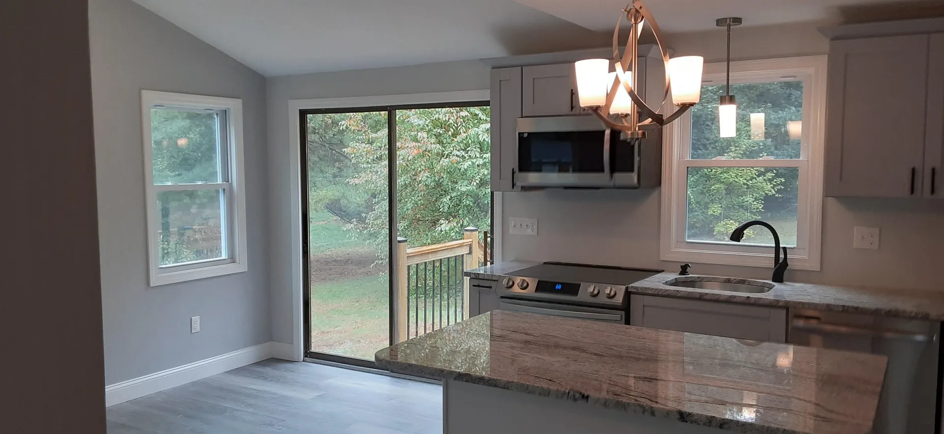 14 Rega Avenue Hudson NH 03051