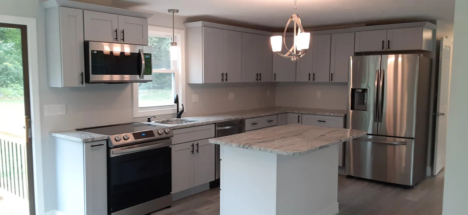 14 Rega Avenue Hudson NH 03051