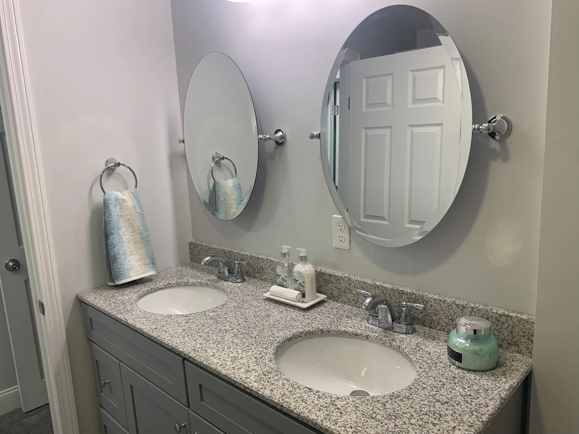 14 Rega Avenue Hudson NH 03051