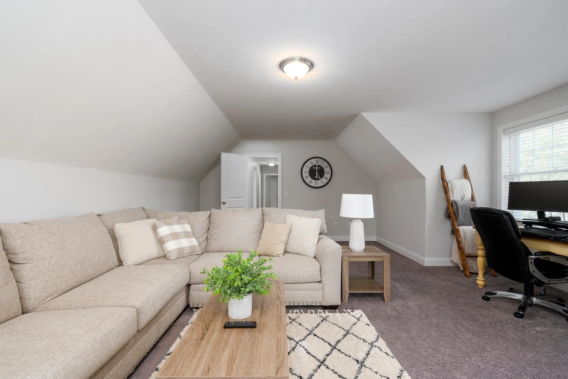 62 Tolend Road Barrington NH 03825
