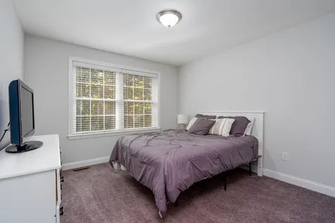 62 Tolend Road Barrington NH 03825