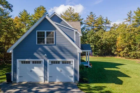 62 Tolend Road Barrington NH 03825
