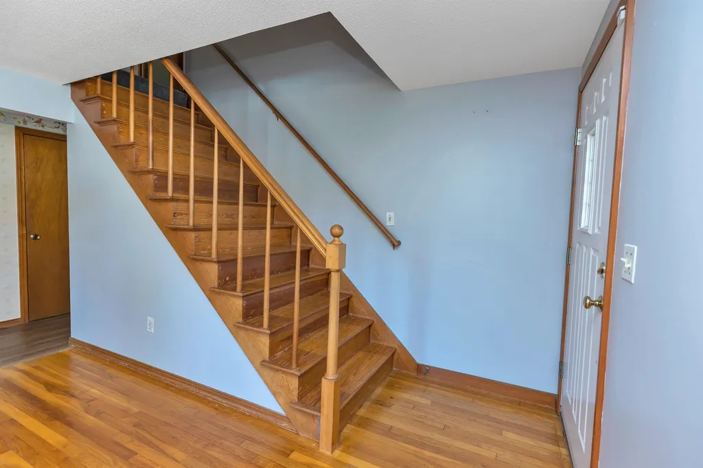 130 Westwood Drive Nashua NH 03062