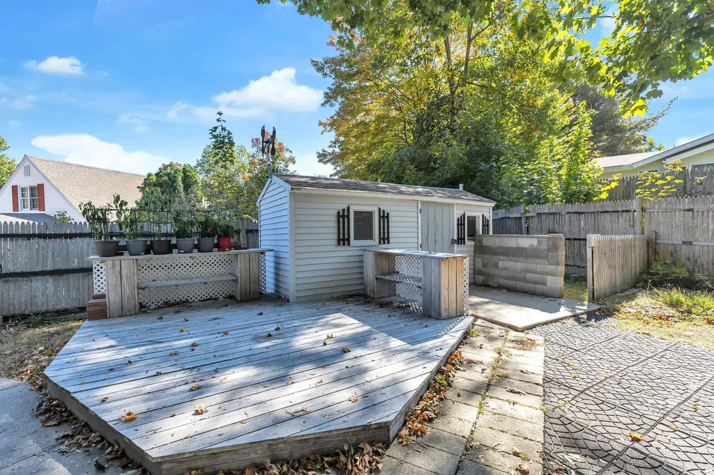 130 Westwood Drive Nashua NH 03062
