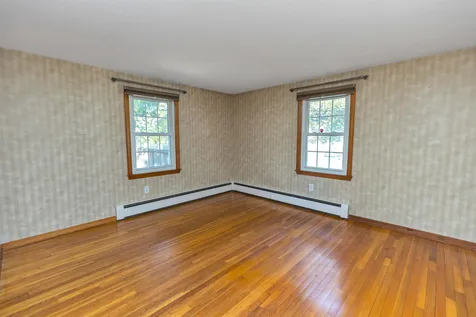130 Westwood Drive Nashua NH 03062