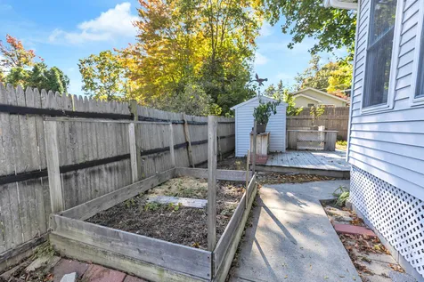 130 Westwood Drive Nashua NH 03062