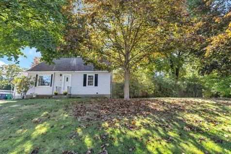 130 Westwood Drive Nashua NH 03062