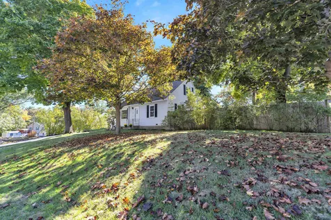 130 Westwood Drive Nashua NH 03062