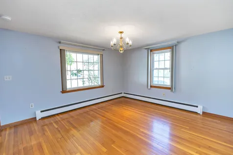 130 Westwood Drive Nashua NH 03062
