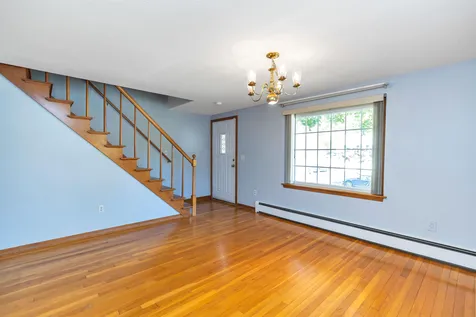 130 Westwood Drive Nashua NH 03062