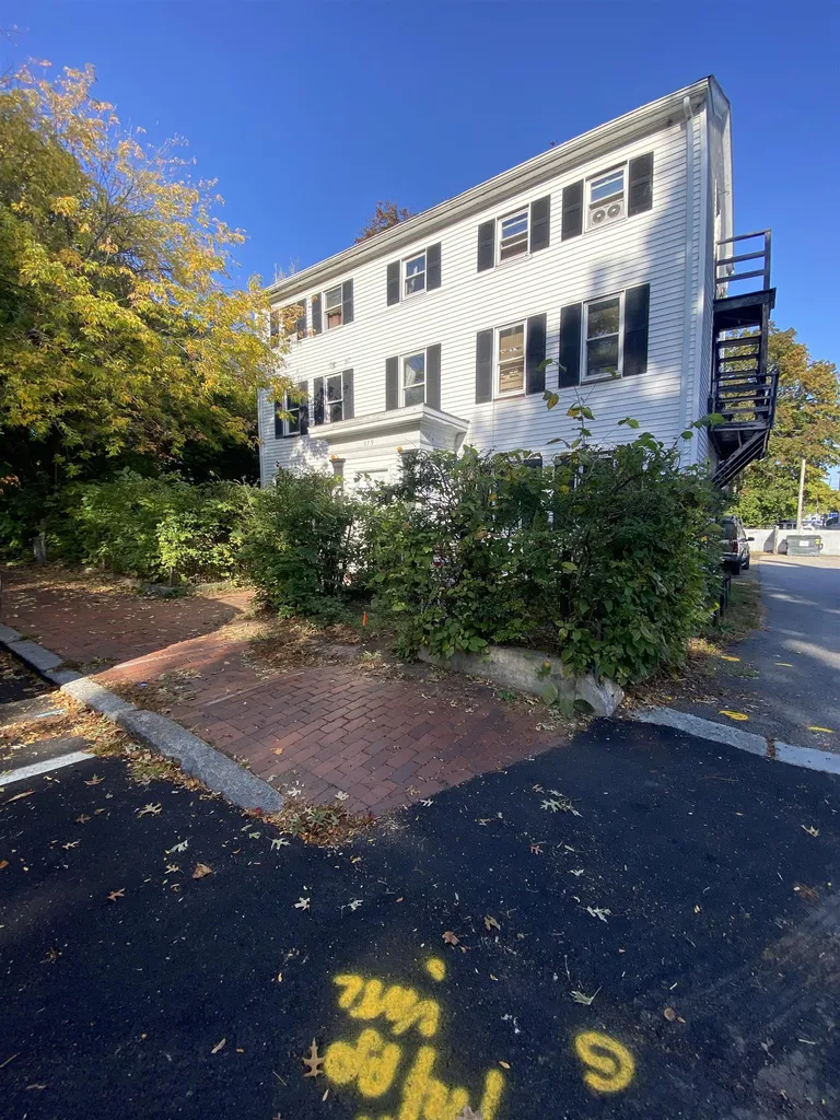 579 State Street Portsmouth NH 03801