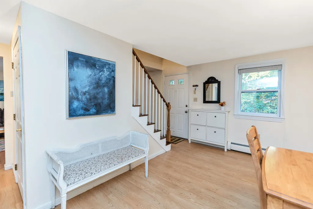 5 Ham Road Raymond NH 03077