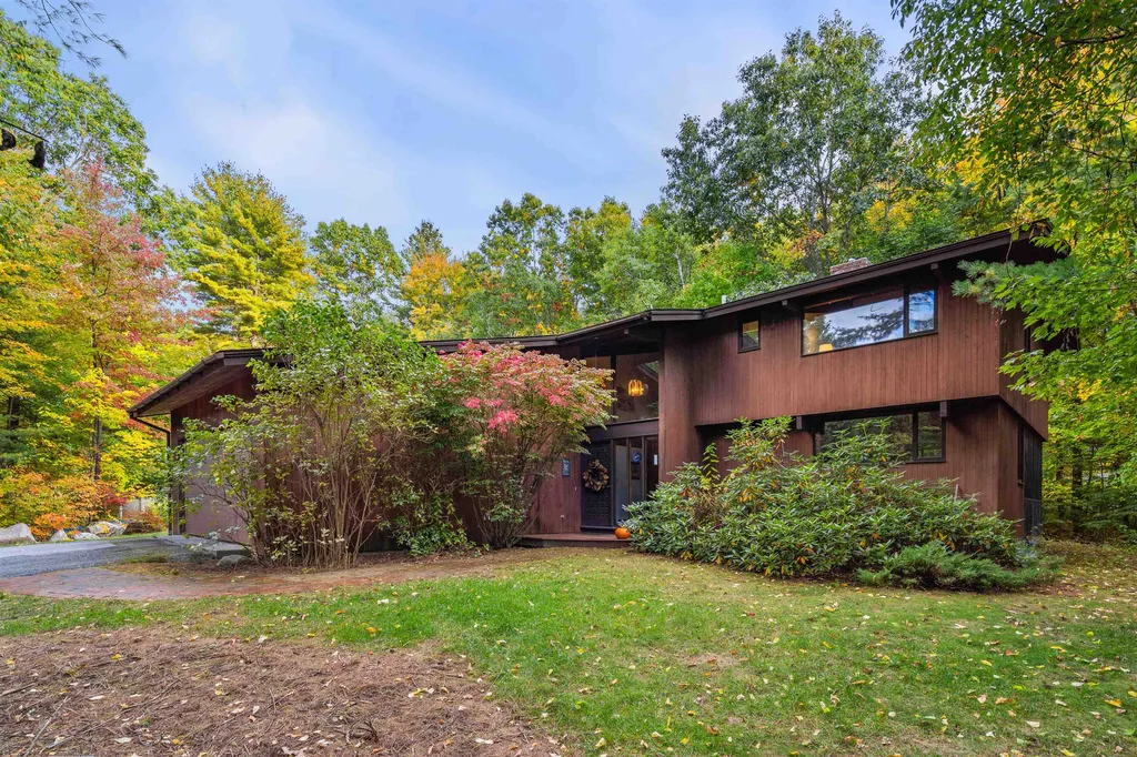 114 Mooar Hill Road Hollis NH 03049