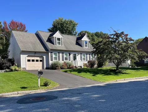 766 Coral Avenue Manchester NH 03104