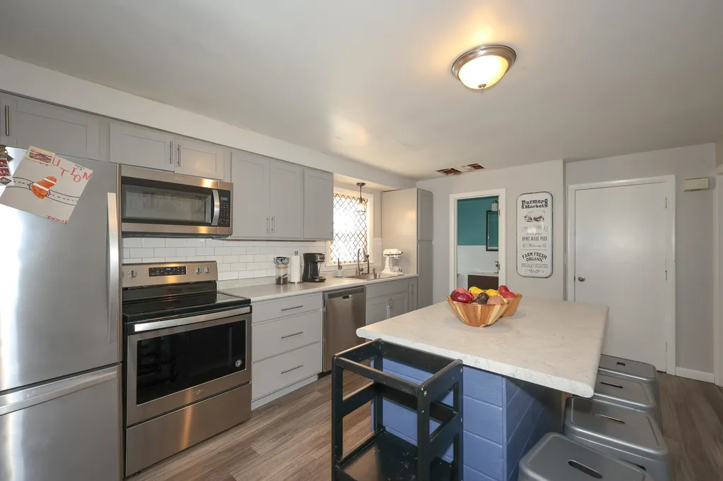 313 Jobin Drive Manchester NH 03103-3933