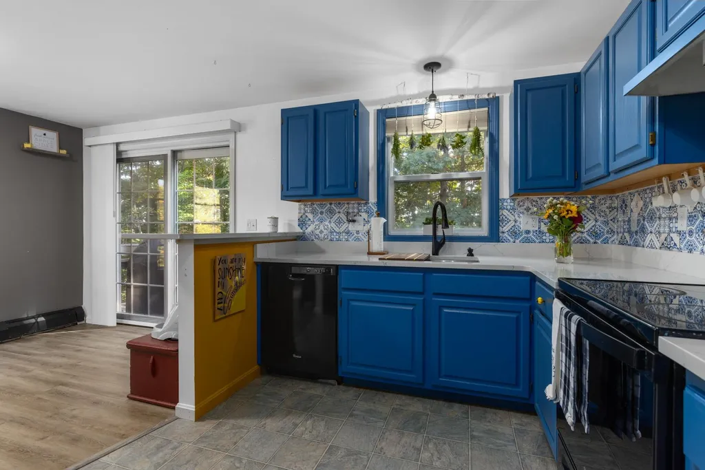 40 Samuel Hanson Avenue Dover NH 03820