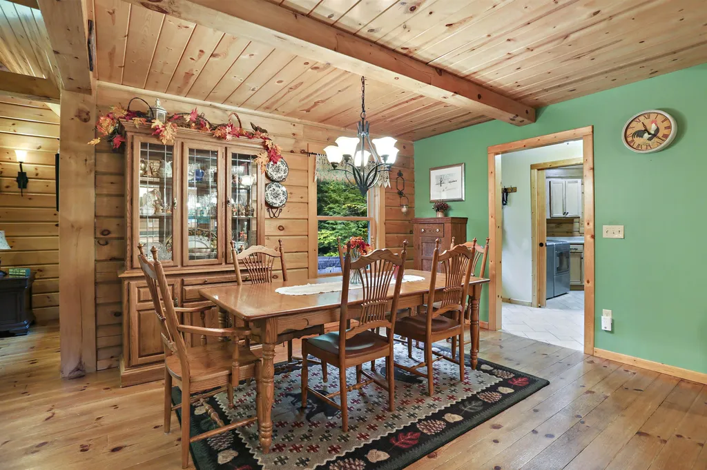 25 Winnipesaukee Drive Wolfeboro NH 03894