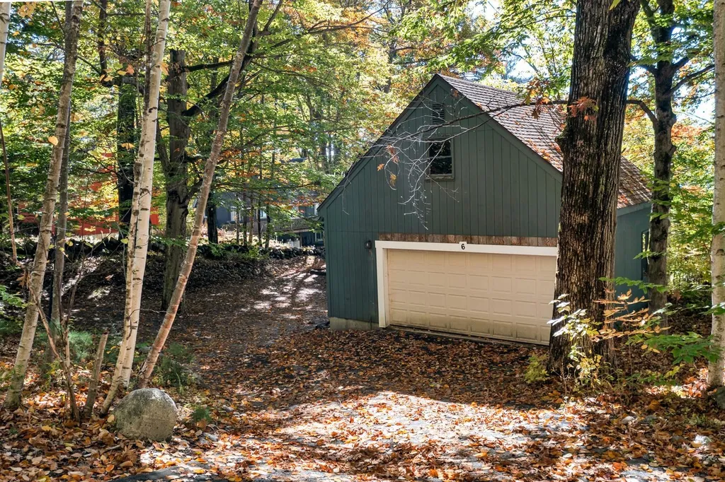 6 Lloyd Road Wolfeboro NH 03894