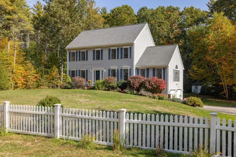 24 Ladd Road Brentwood NH 03833