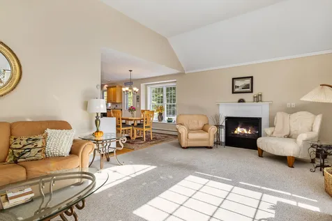24 Ladd Road Brentwood NH 03833