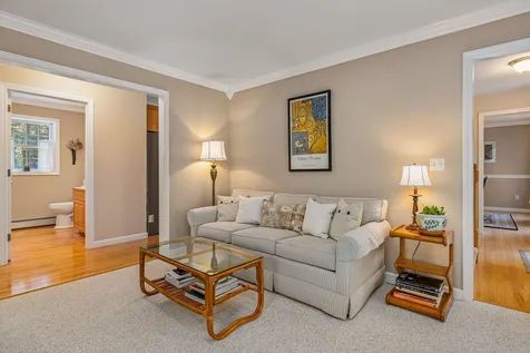 24 Ladd Road Brentwood NH 03833