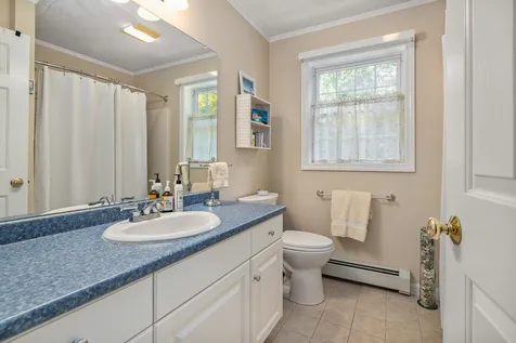 24 Ladd Road Brentwood NH 03833