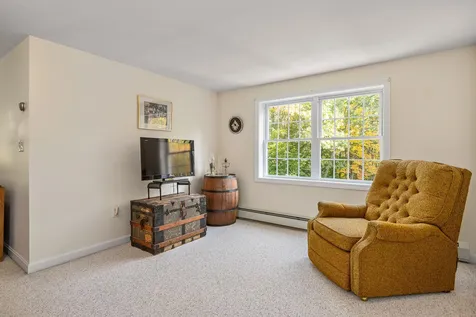24 Ladd Road Brentwood NH 03833