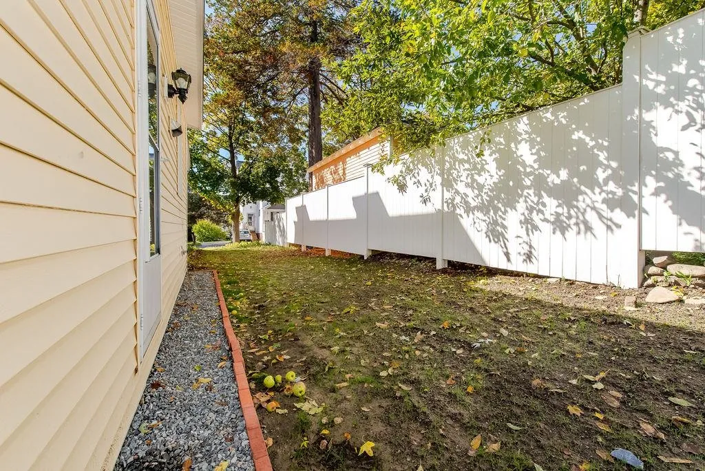 169 Cass Street Portsmouth NH 03801