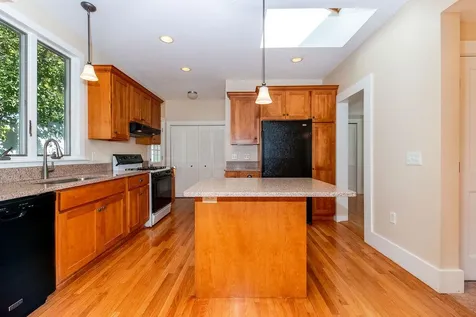 169 Cass Street Portsmouth NH 03801