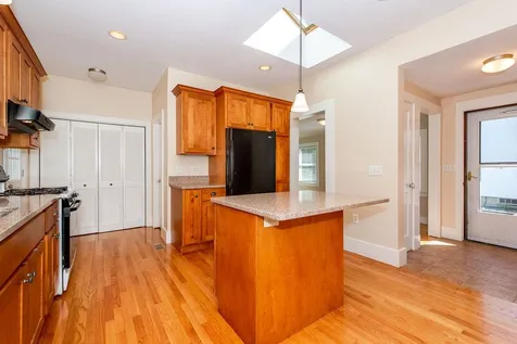 169 Cass Street Portsmouth NH 03801