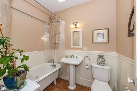 169 Cass Street Portsmouth NH 03801