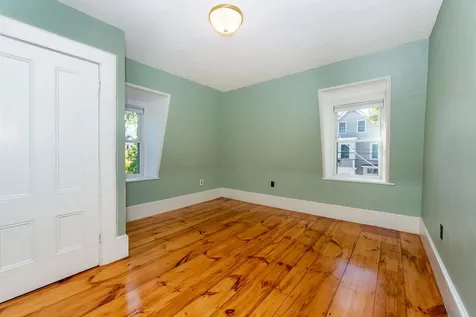 169 Cass Street Portsmouth NH 03801