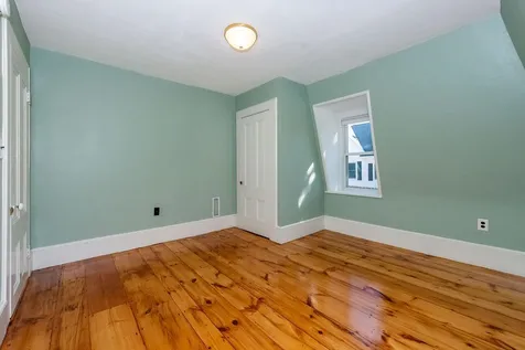 169 Cass Street Portsmouth NH 03801