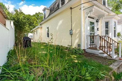 169 Cass Street Portsmouth NH 03801