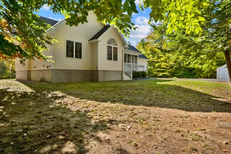 10 Crowley Circle Moultonborough NH 03254