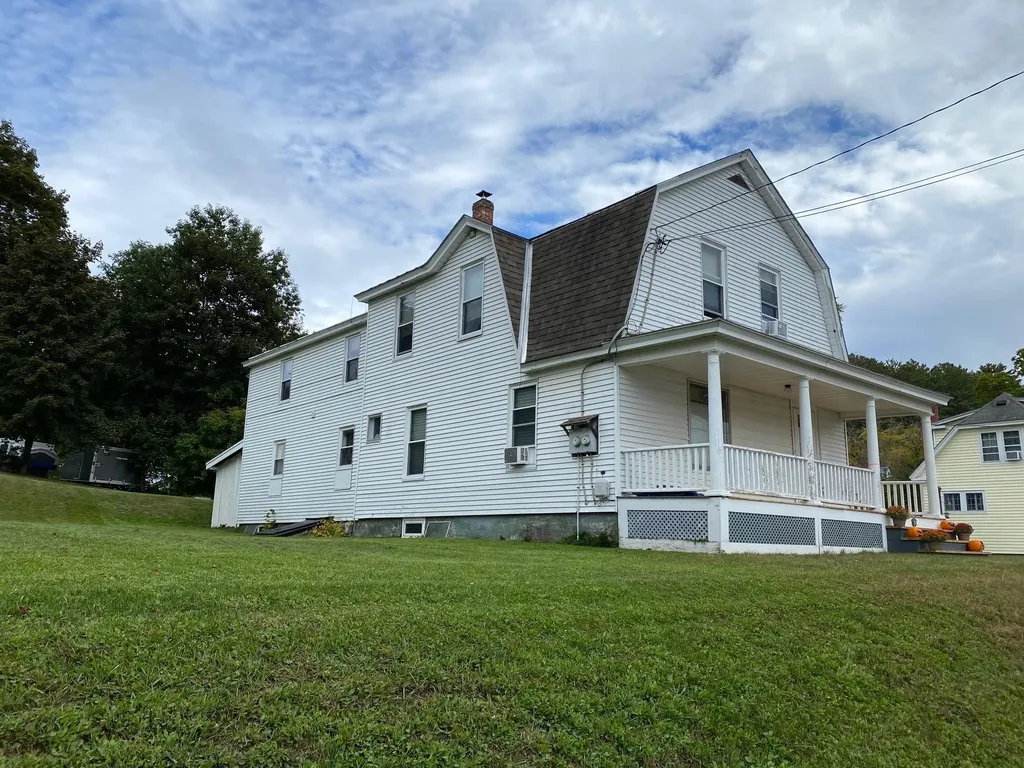 11 Melrose Street Claremont NH 03743