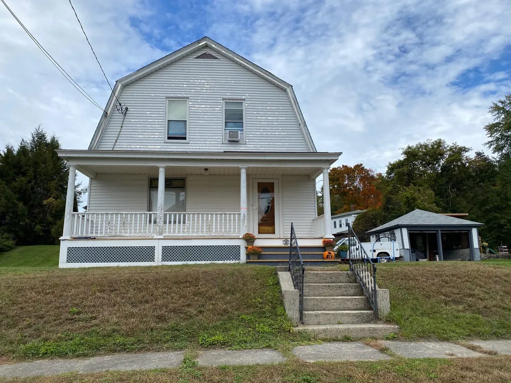 11 Melrose Street Claremont NH 03743