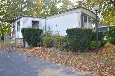 14 S Cranberry Lane Rochester NH 03867