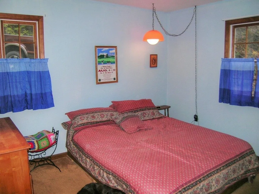 386 Singing Cedars Road Orwell VT 05760-9612