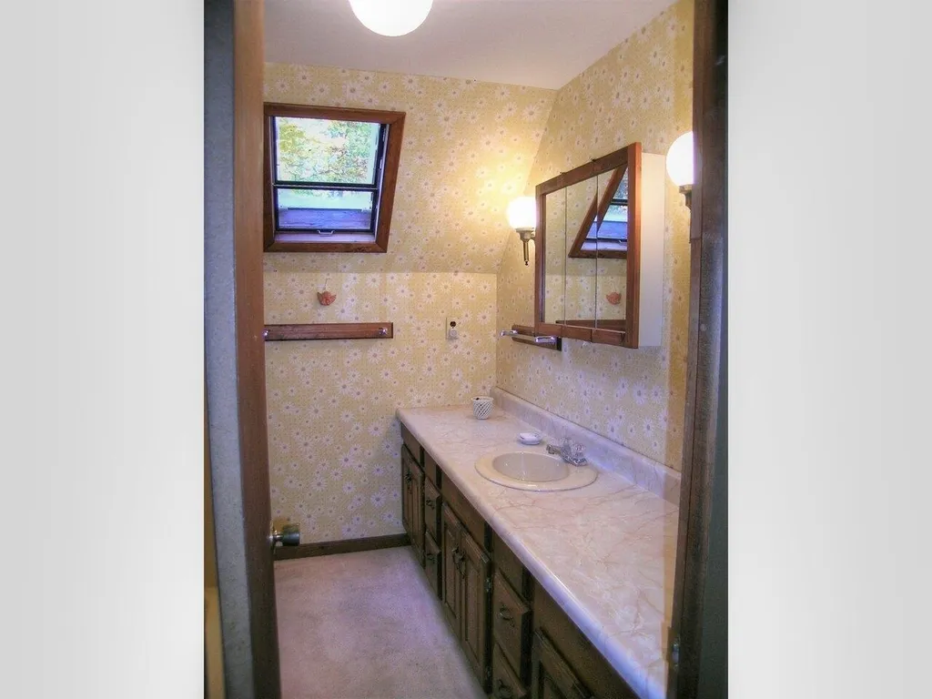 386 Singing Cedars Road Orwell VT 05760-9612