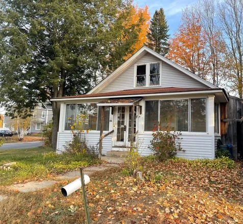 26 Hill Avenue Ashland NH 03217
