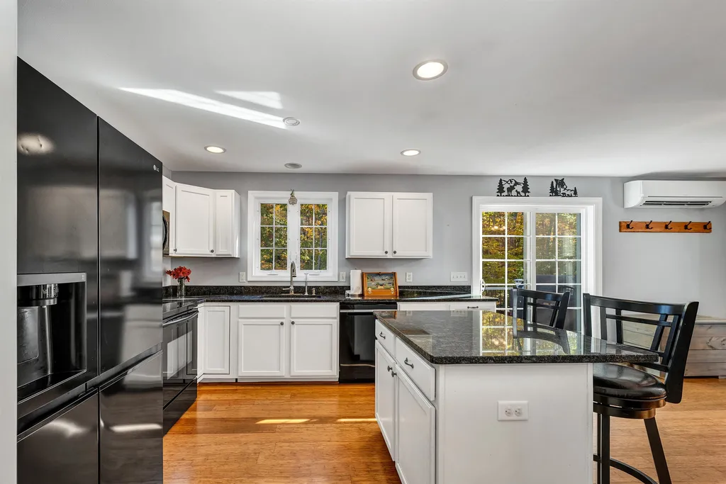 43 Cherub Drive Farmington NH 03835