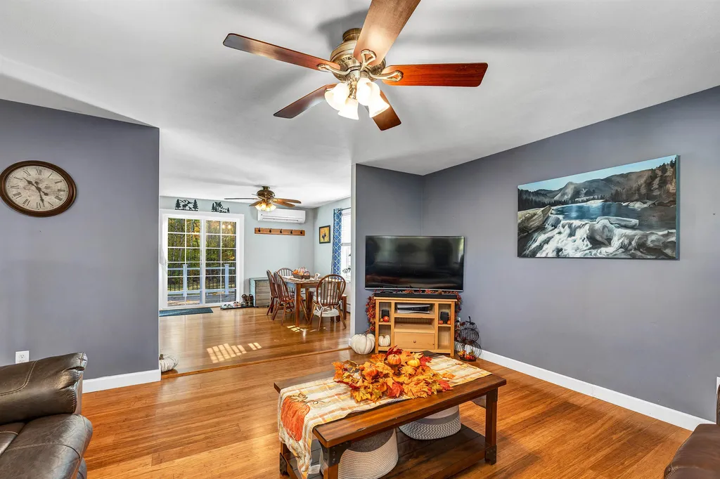 43 Cherub Drive Farmington NH 03835