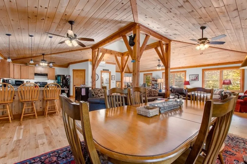 92 Singing Eagle Road Moultonborough NH 03254